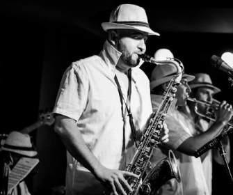 Афро-кубинский джаз –  Muchachis Band