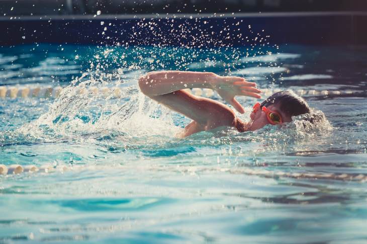 Где поплавать в Екатеринбурге: обзор бассейнов, не закрывшихся на лето