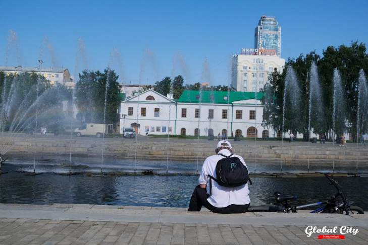 К зиме в Екатеринбурге от мусора очистят реку Исеть