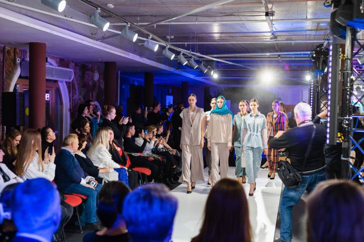 Тысяча моделей выйдет на подиум во время юбилейной Недели моды в Екатеринбурге