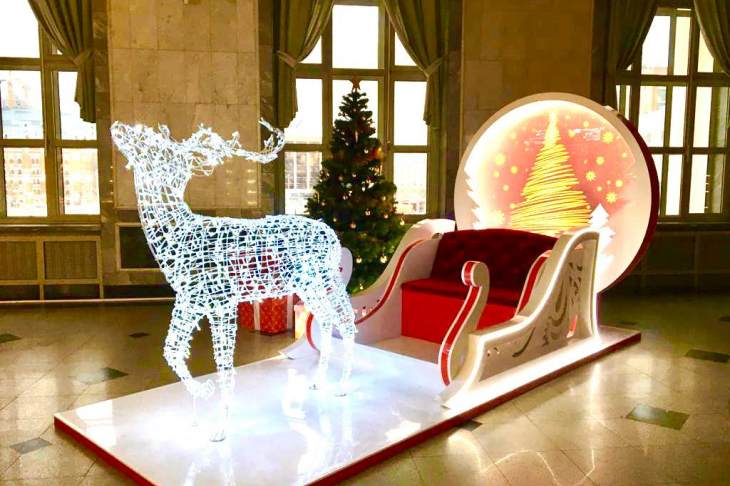 Пассажиров «РЖД» с Новым годом поздравит Дед Мороз со Снегурочкой