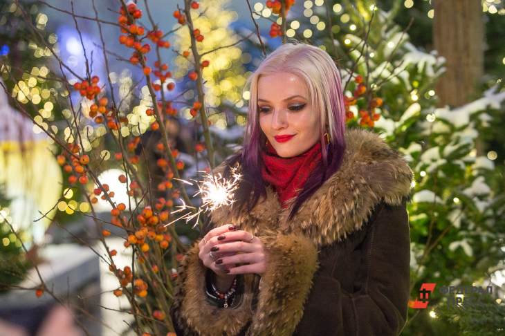 В Екатеринбург завезли новогодние украшения почти на миллион долларов