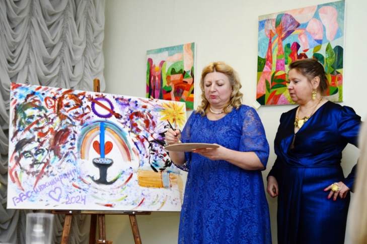 Работы уральских и башкирских художников показали в Екатеринбурге