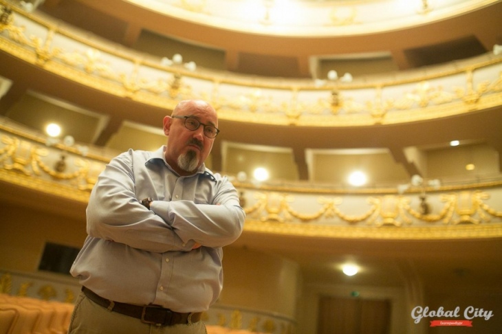 Директор Театра оперы и балета Андрей Шишкин - о том, как русское искусство выживает в кризис