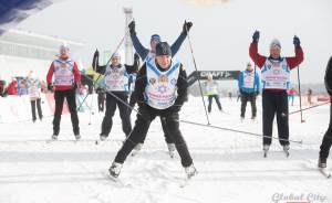 Беговые лыжи — раз в год: как уральским ВИПам катилось по «Лыжне России»