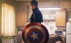 В прокат вышел «Первый мститель: Противостояние»: вручаем супергеройский приз