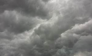Штормовое предупреждение: ураган надвигается на Свердловскую область
