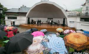 И дождь не помеха! Как в Екатеринбурге стартовал Open Air Fest – 2017