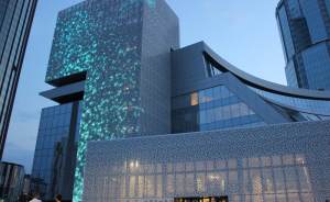 Фасад Ельцин-центра признали лучшей в мире инсталляцией