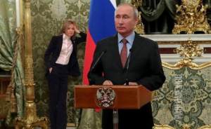 Заскучавшую на инагурации Путина Поклонскую высмеяли в Сети