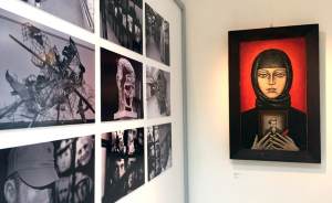 «Мы говорим не о вдовах и смерти, мы говорим о красоте, которая выжила»: В ЕГСИ представили выставку картин афганских ветеранов