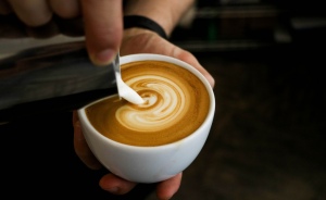 Разговор с бариста: как приготовить кофе дома и что пьют в кофейнях любители