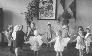 МИЕ приглашает горожан на выставку про малышей, живших во время войны