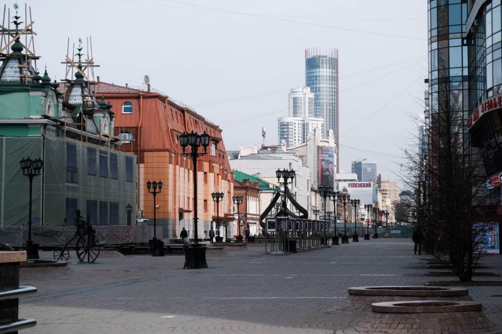 Городской е. Города на е. Екатеринбург карантин пустые улицы. Город нужен. Город Есаши.