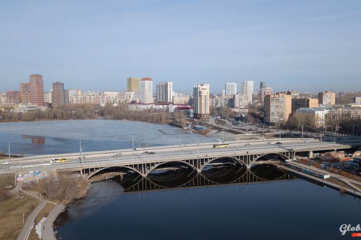 Погулять по неизвестному Екатеринбургу в режиме онлайн предлагает МИЕ