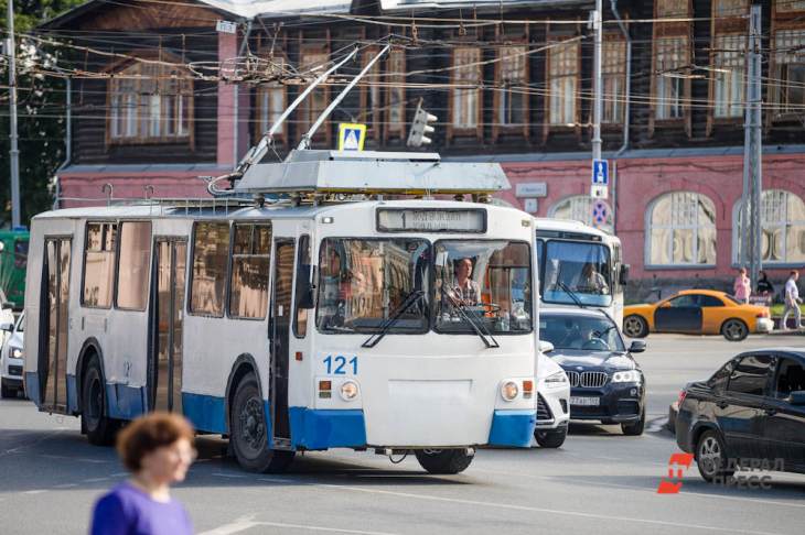 В Екатеринбурге три троллейбуса изменят схему движения
