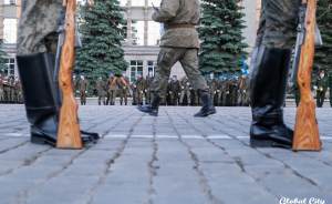 Ночью в Екатеринбурге военные провели репетицию парада Победы