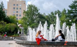 ​В Екатеринбурге включили первый фонтан