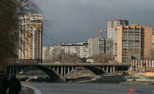 ​В Екатеринбурге закроют движение по Макаровскому мосту
