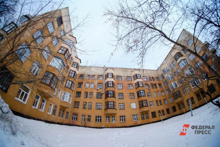 ​Жители Екатеринбурга своими силами стали преображать старинные дома