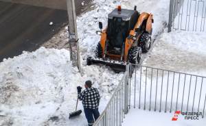 ​Из-за снегопада Екатеринбург встал в пробки
