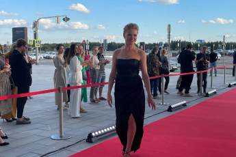 Звезды красной ковровой дорожки: В Екатеринбурге открылся международный кинофестиваль