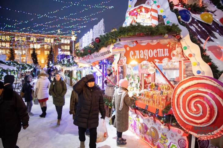 Новогодняя ярмарка в ледовом городке откроется 23 декабря