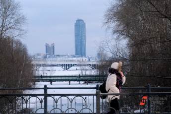 Городской пруд и Исеть в Екатеринбурге очистят от мусора