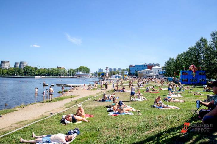 ​В Свердловской области разрешили пользоваться тремя пляжами