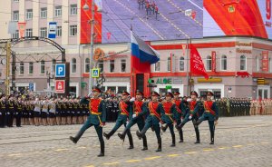 Как прошел парад Победы и «Бессмертный полк» в Екатеринбурге в 2025 году