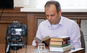 ​Писатель Роман Сенчин презентует в Екатеринбурге новую книгу