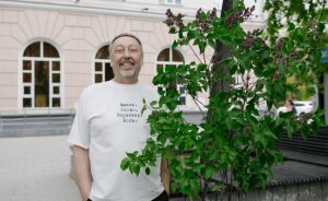​Цитаты уральского драматурга Николая Коляды появились на футболках