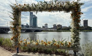 ​Как отправиться в отпуск, не покидая Екатеринбург: на набережной стартовал «Атмофест»