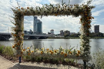 ​Как отправиться в отпуск, не покидая Екатеринбург: на набережной стартовал «Атмофест»