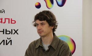 ​«Нужно окружить себя хорошими людьми»: режиссер Иван Соснин рассказал, как снимать доброе кино