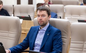 ​Жители Екатеринбурга вместе с Алексеем Вихаревым встали на защиту озера Шарташ