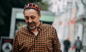 ​Уральский драматург Николай Коляда снялся в фильме про 8 Марта