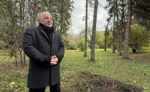 ​В центре Екатеринбурга появилось именное дерево Вадима Самойлова