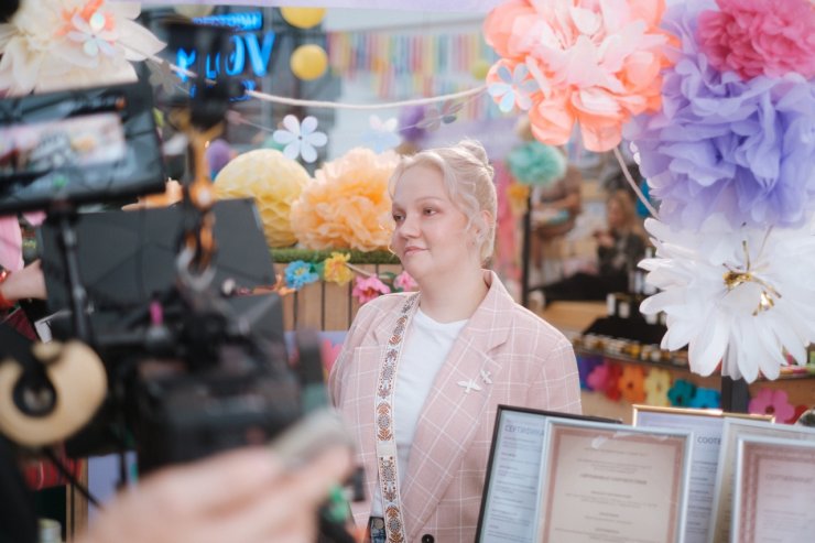 ​В Екатеринбурге завершили съемки фильма с Варей Щербаковой и Славой Копейкиным