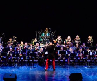 «Ирония судьбы, или С Новым годом!», Уральский государственный духовой оркестр «Уралбэнд»