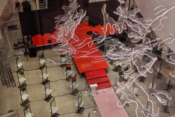 ​Новый арт-объект появится под потолком в «Ельцин Центре»