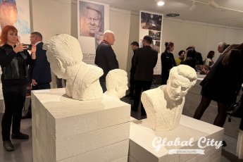 ​Первые лица города, архивные фотографии и Маяковский: «Ельцин Центру» исполнилось 10 лет