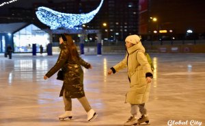 В Парке Маяковского анонсировали открытие катка