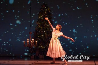 ​Путешествие по старинному особняку: в театре «Урал Опера Балет» открывают сезон Рождественских концертов