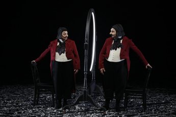 ​В Екатеринбурге покажут киноверсию спектакля «Мертвые души» театра Вахтангова