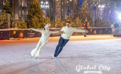 ​Алексей Ягудин и Евгения Медведева на «Катке на Площади»: фоторепортаж Global City