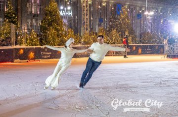 ​Алексей Ягудин и Евгения Медведева на «Катке на Площади»: фоторепортаж Global City