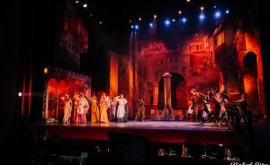 ​В Екатеринбурге обновят основную сцену Свердловской музкомедии