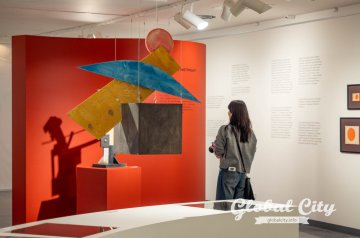 ​В Екатеринбурге открылась большая ретроспектива русского авангардиста Ивана Клюна