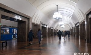 ​В Екатеринбурге направят миллиард рублей на метро и новый транспорт